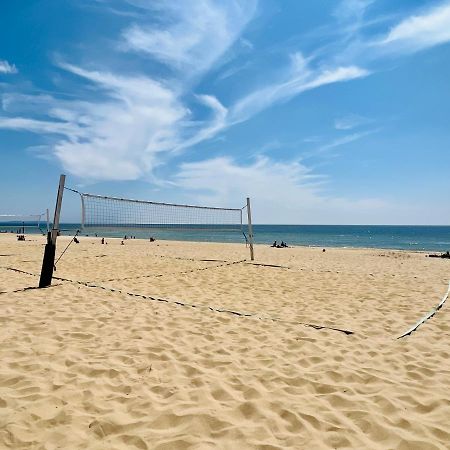 The Retreat - Large Luxury Apartment, Two Mins From Beach Борнмът Екстериор снимка